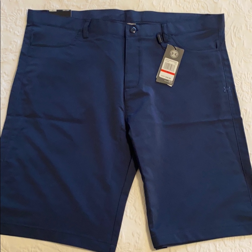 Men’s Under Armour Navy Blue Golf Shorts size 38